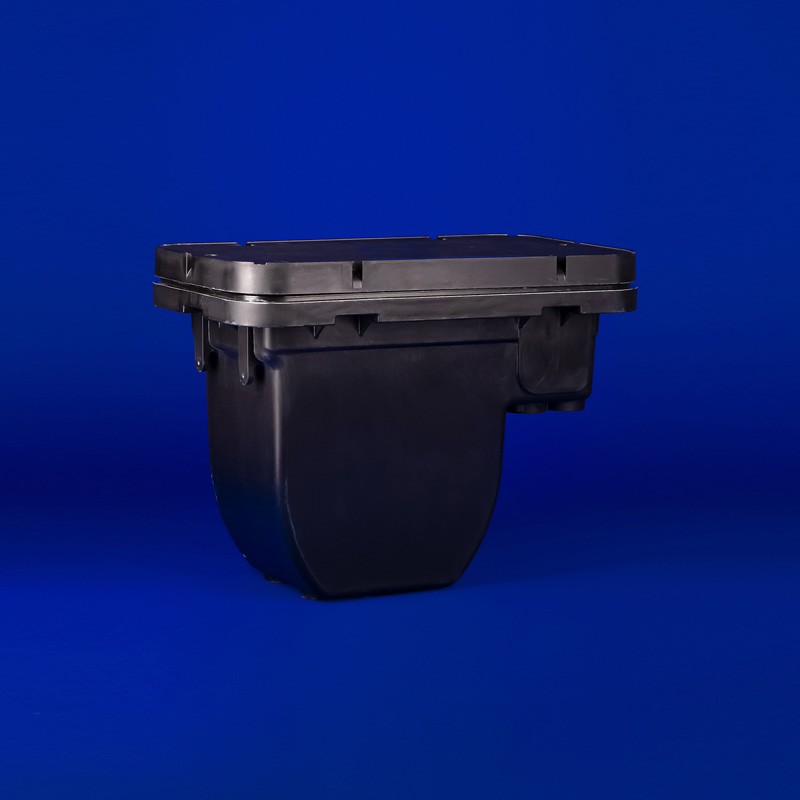 IP68 wet-listed direct burial transformer, accommodating two 12V/24V power supplies or a 300W LV splice kit. Award-winning, watertight design, suitable for pools and spas.