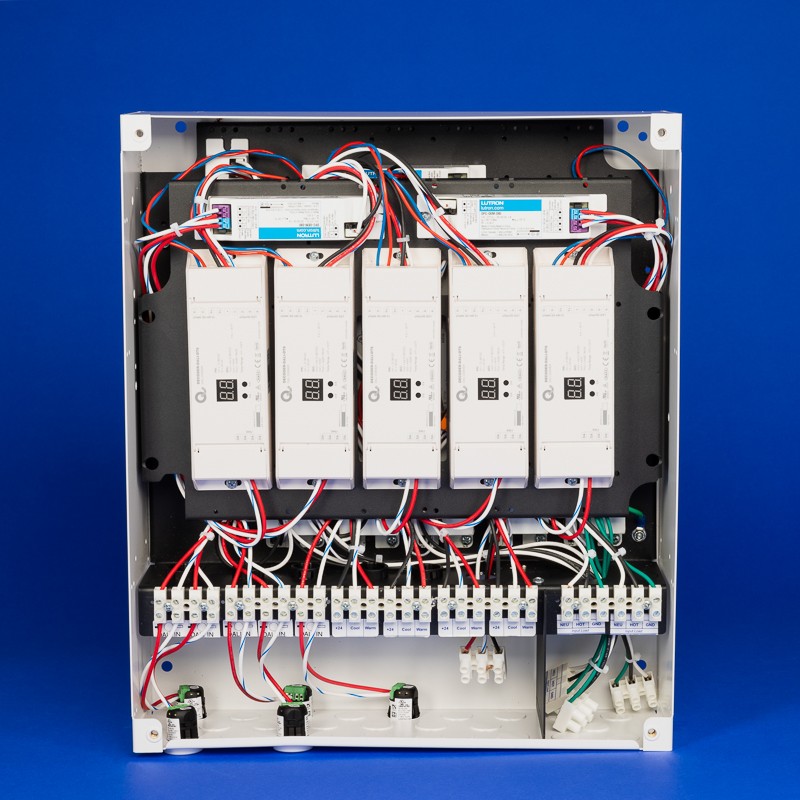 QT-CAB-eLED+DALI-DT6-AWN: Seamless DALI 2 LED power supply cabinet.