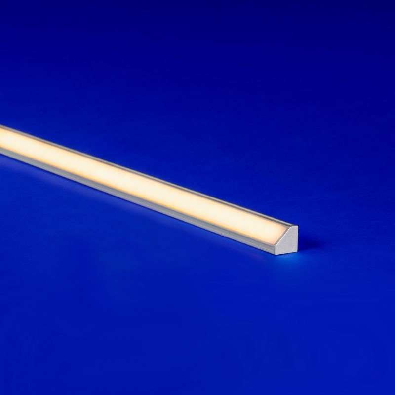 TILT-FLAT (01) is a Micro 5 LED light fixture with sleek flat 45&#176; angled lens 
