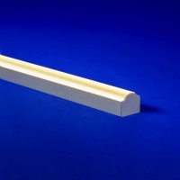 VERS-GRAZER (04) is optically enhanced versatile LED fixture with grazing properties ranging from 12&#176; to 36&#176;