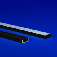 Expansive WIDE LED aluminum extrusion, available in multiple finishes and lens types, designed to house Q-Tran&#39;s broadest LED light engine
